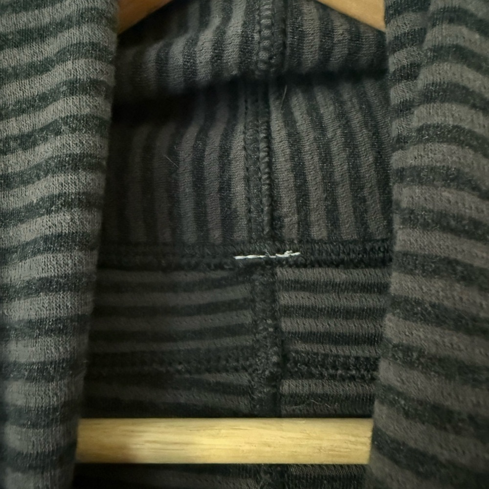 LULULEMON In A Cinch Reversable Cow Neck Pullover - Picture 2 of 6